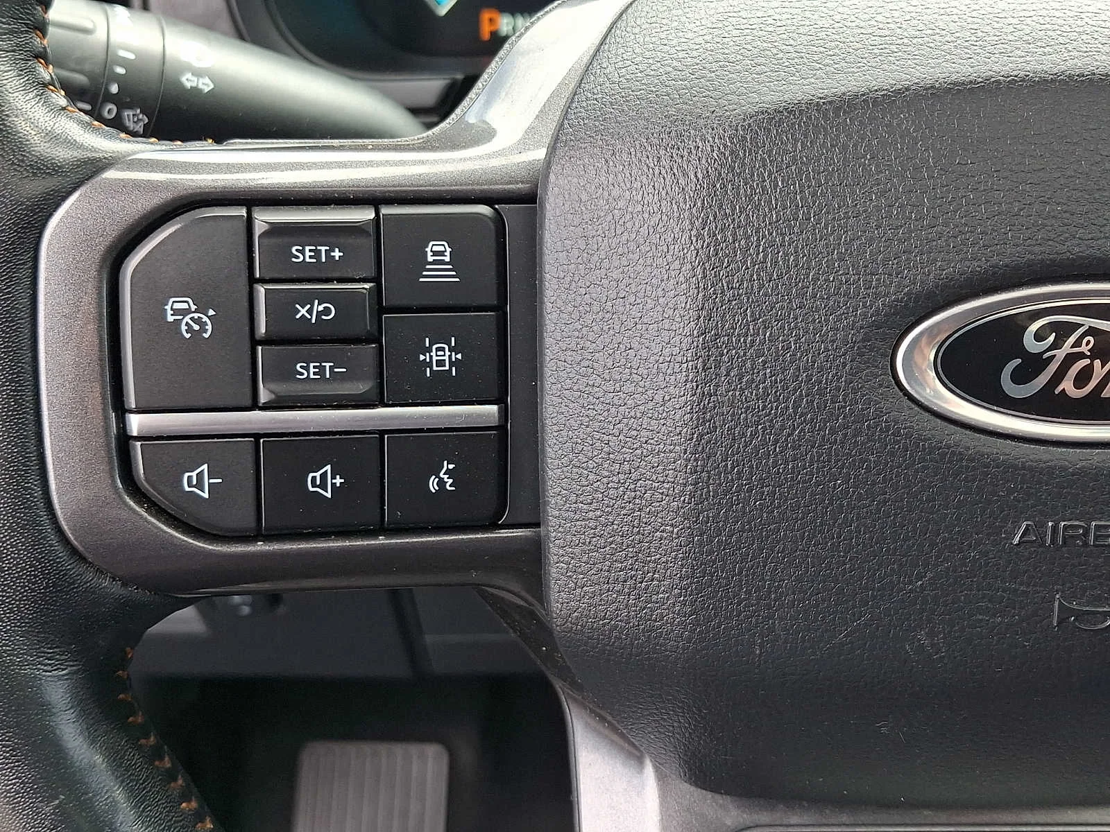 Used 2023 Agate Black Metallic Ford Tremor image 20