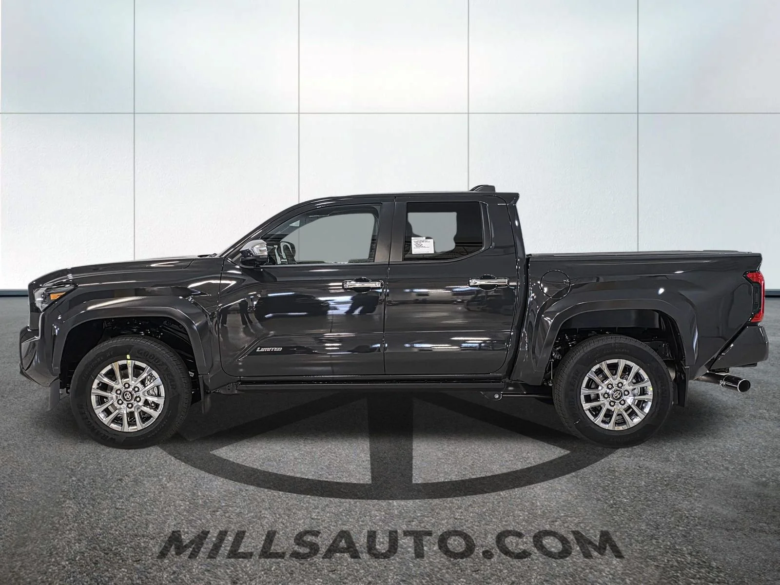 2026 Toyota Tacoma Limited - Photo 3