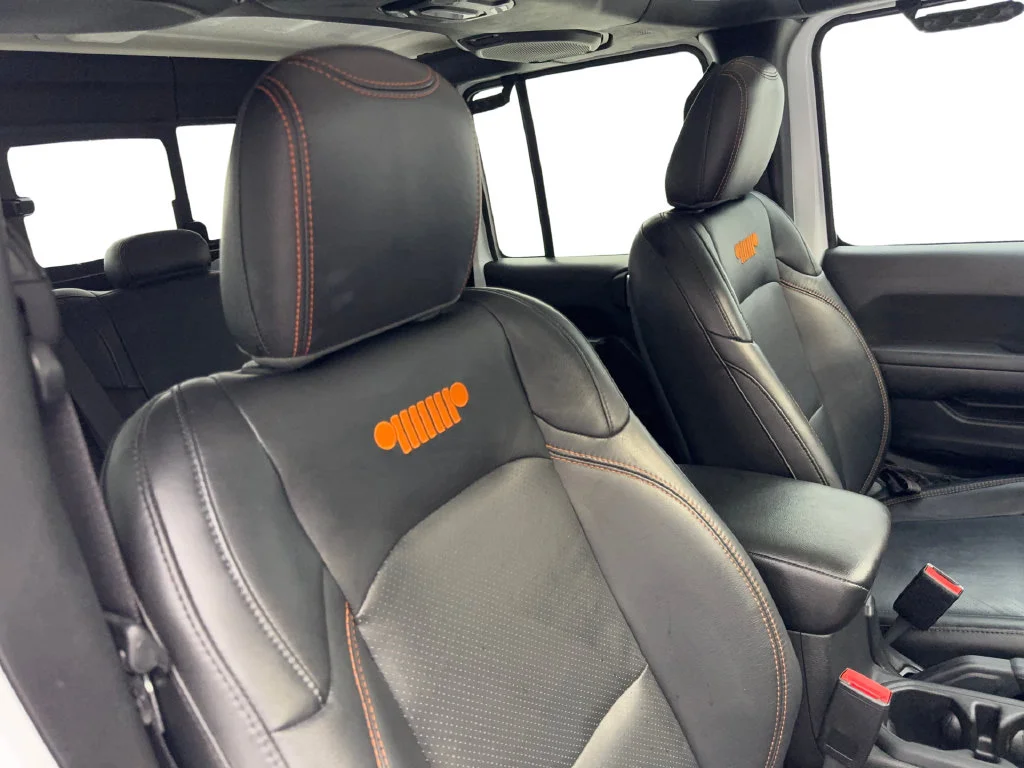 Used 2023 White Jeep Mojave image 47