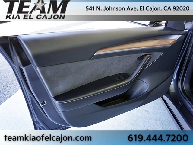Used 2023  Tesla Long Range image 24