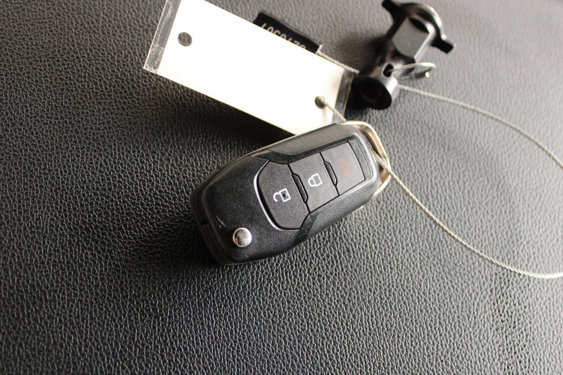 Used 2023 OXFORD WHITE Ford xl 4WD SUPERCREW 5.5