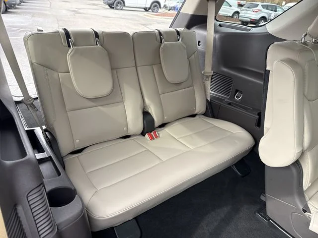 Used 2023 White Ford Platinum image 49