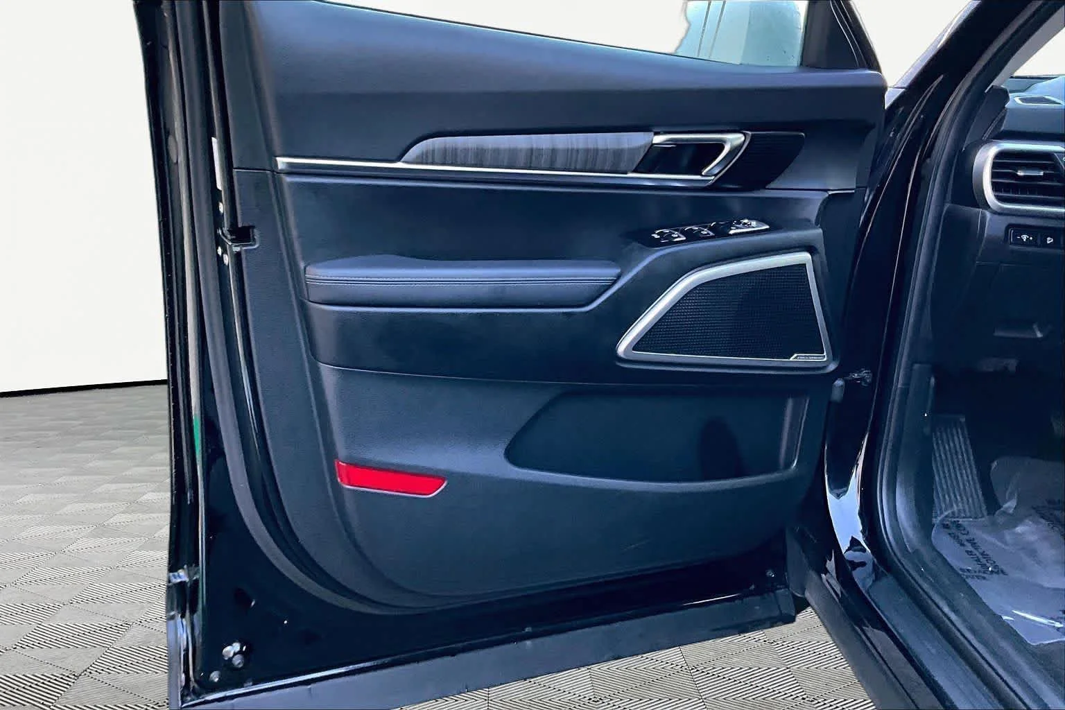 Used 2023 Ebony Black Kia EX image 22