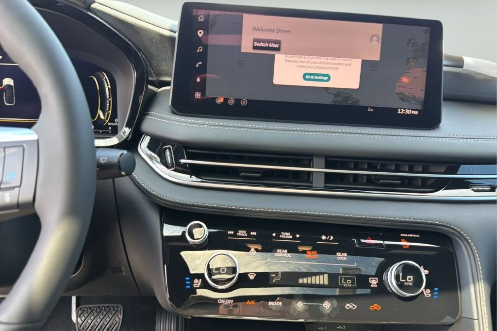 New 2027 HARBOR GRAY INFINITI Sport AWD image 23