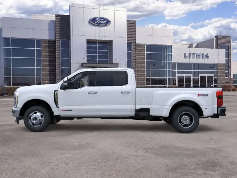 New 2026 Star White Metallic Tri-Coat Ford F-350® King Ranch® image 3