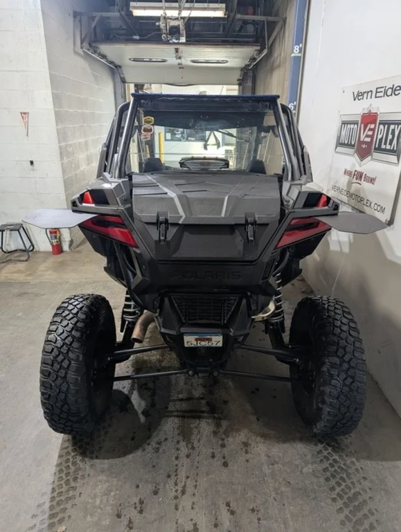 Used 2023 BLACK Polaris Ultimate image 4