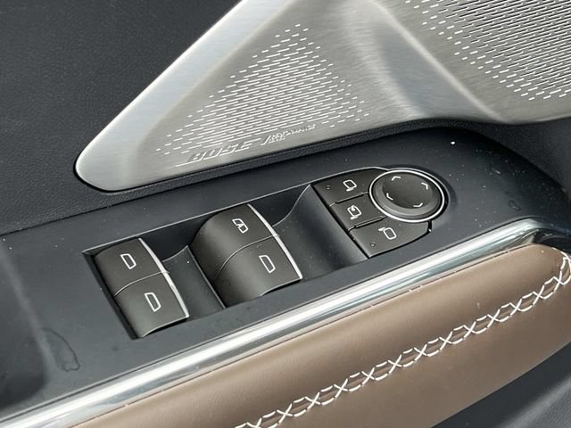2026 GMC Acadia Denali Ultimate - Photo 16