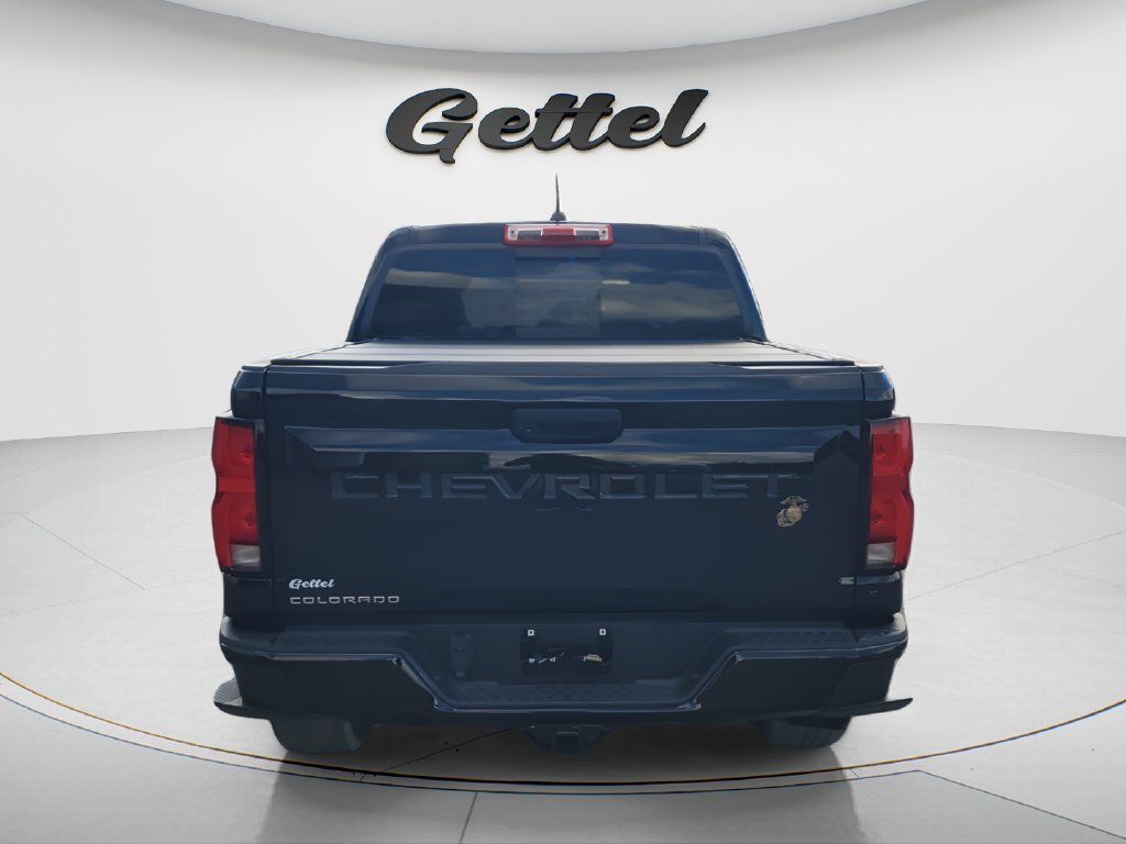 Used 2023 Black Chevrolet Z71 image 7