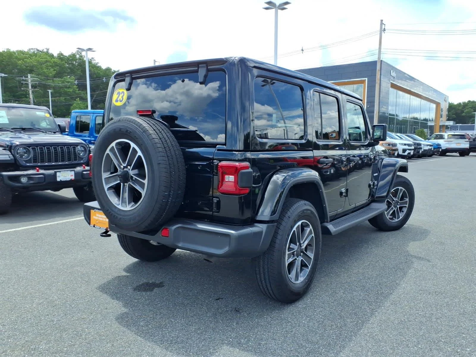 Certified Used 2023 Black Clearcoat Jeep Sahara image 7