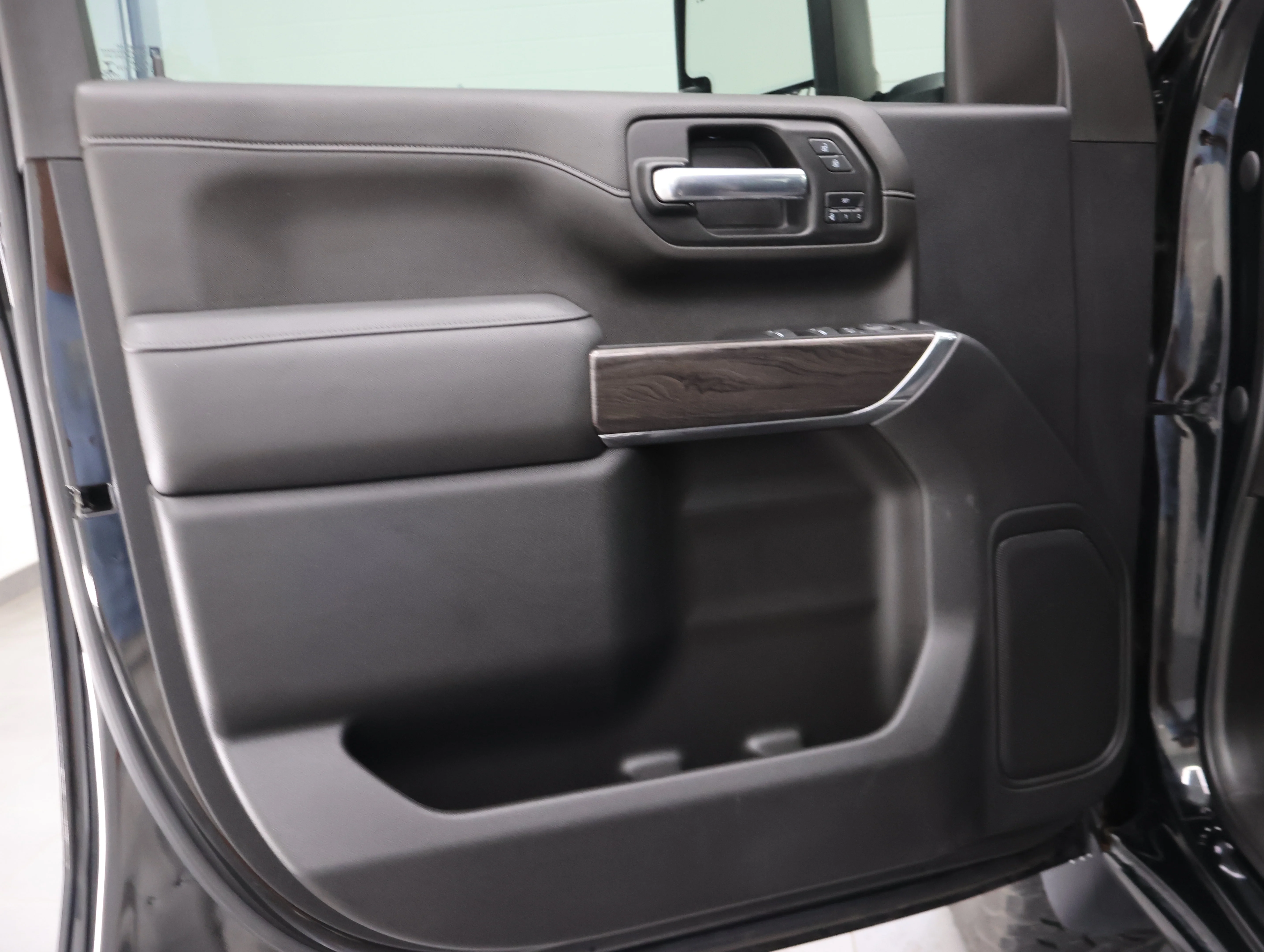 Used 2023 Black Chevrolet LTZ image 42