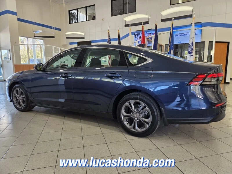 Used 2024 Blue Honda EX CVT image 6