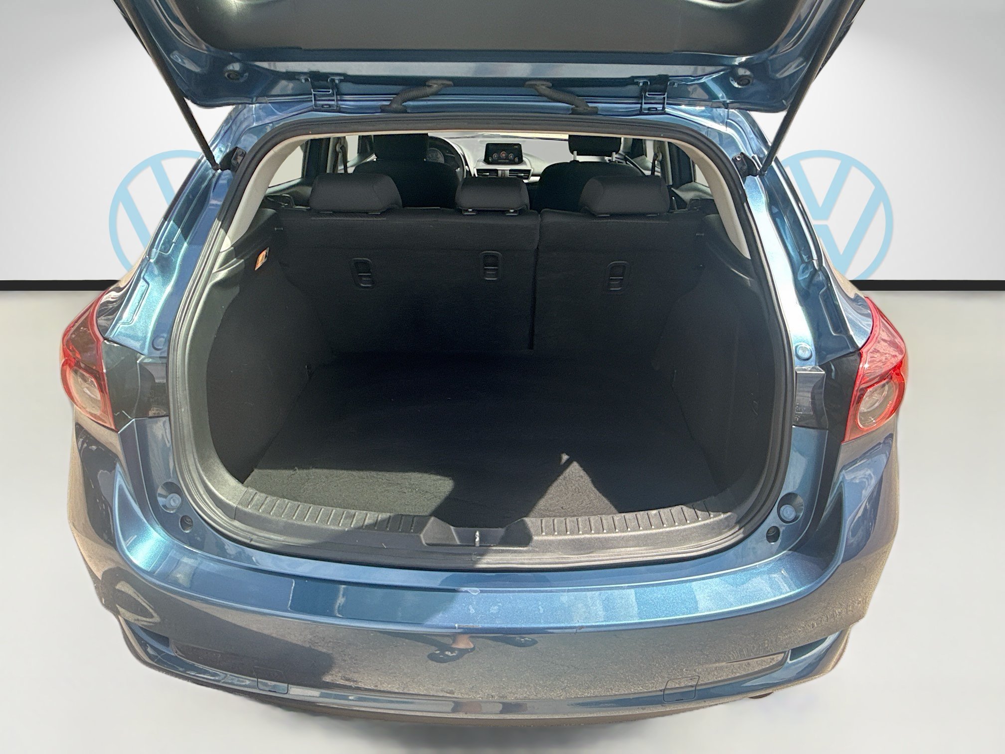 Used 2018 Eternal Blue Mica Mazda Sport image 22