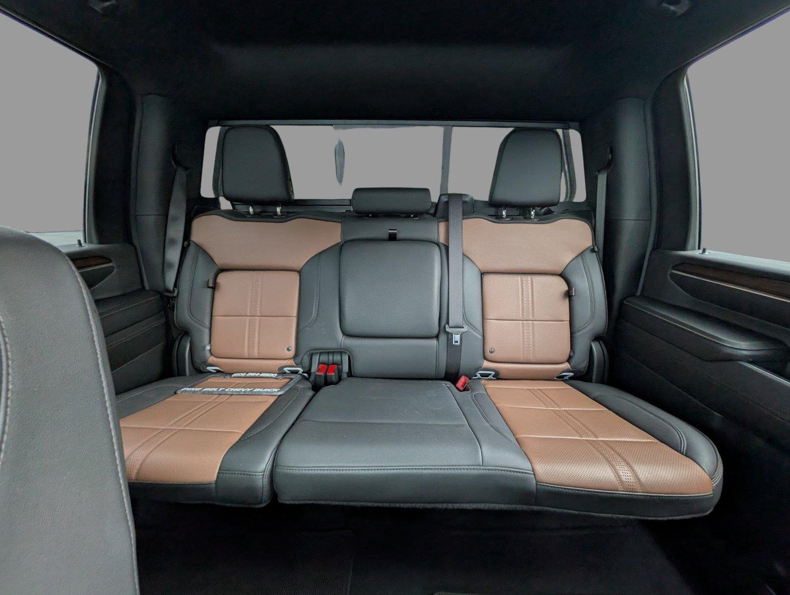 Used 2024 Iridescent Pearl Tricoat Chevrolet High Country image 14