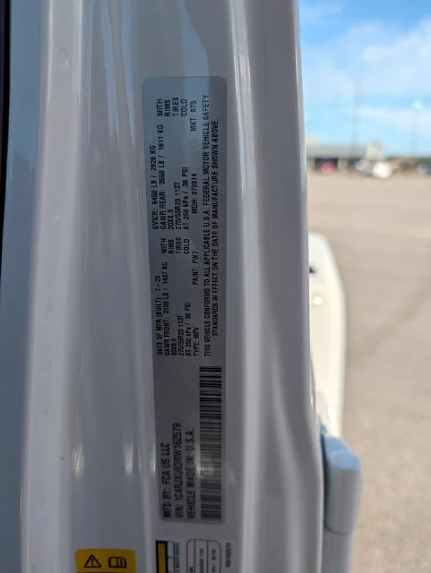 Used 2024 White Jeep High Altitude 4xe image 31