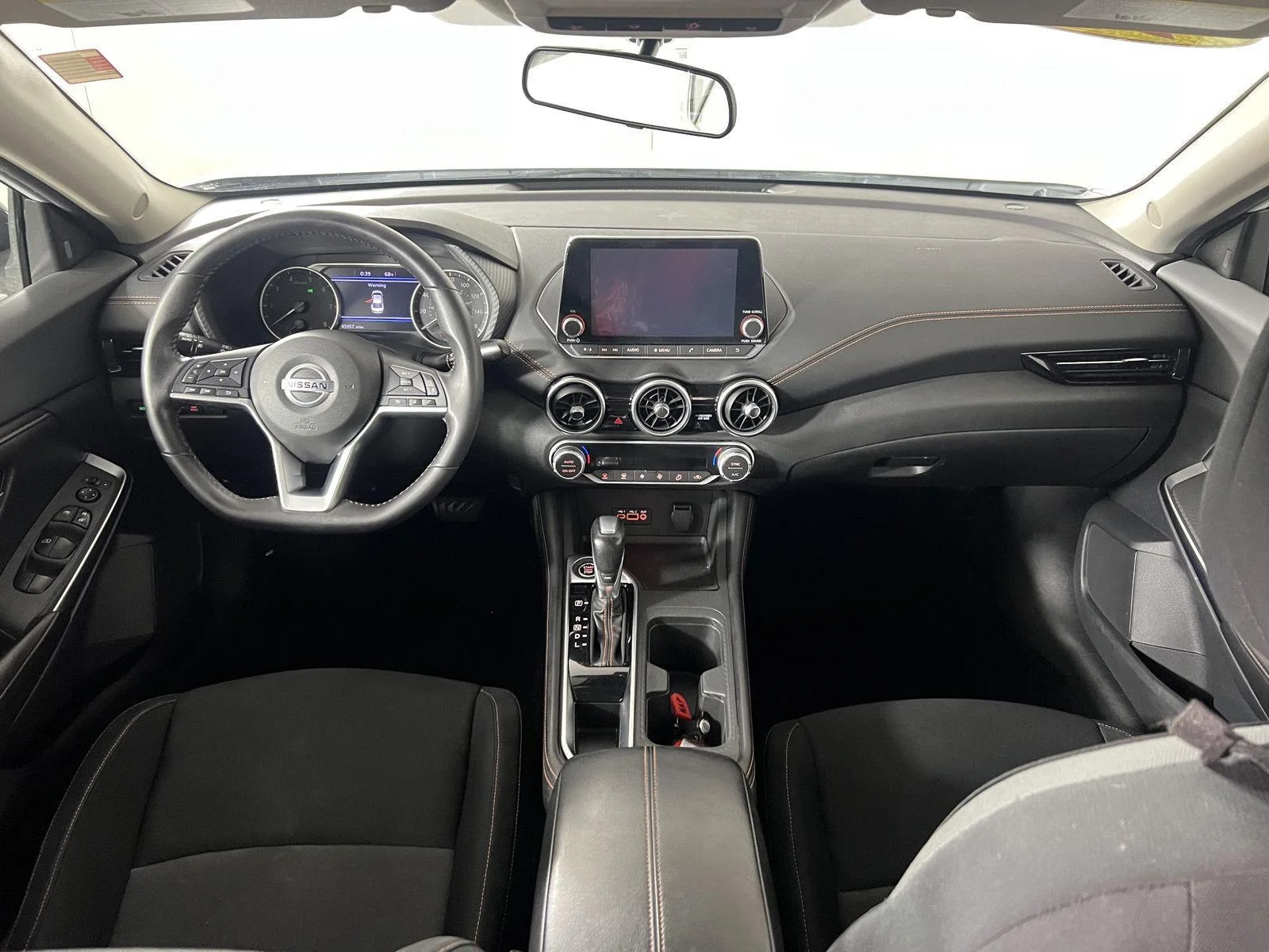 Used 2021 Aspen White/Super Black Nissan SR image 19