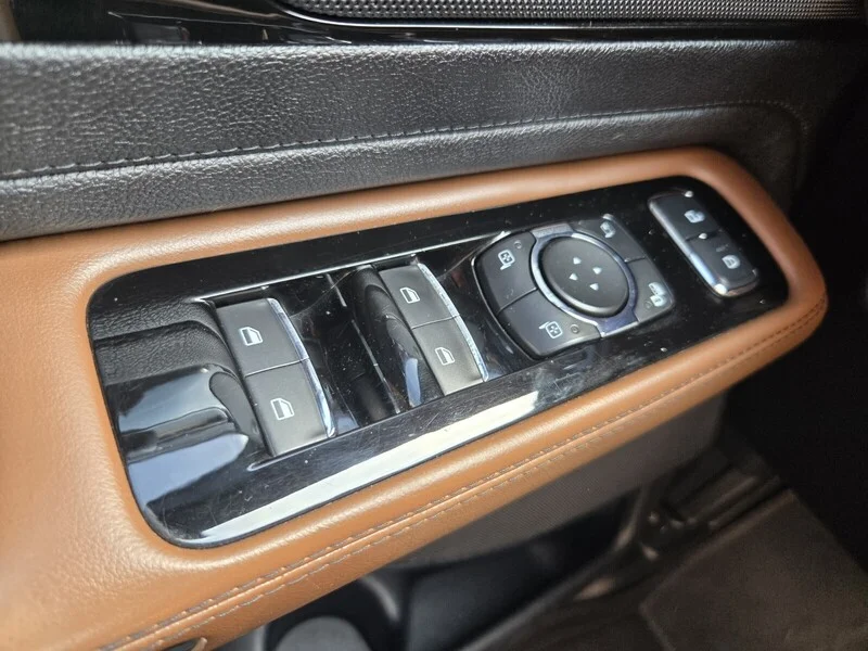 Used 2021 Black LINCOLN RESERVE AWD image 32