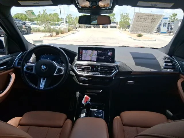 Used 2024 Blue BMW sDrive30i image 10