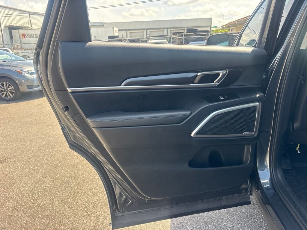 2023 Kia Telluride S - Photo 14