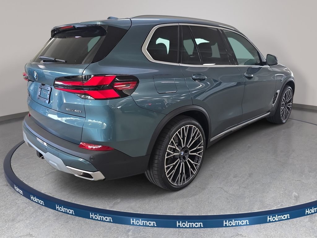 New 2026 Blue Ridge Mountain Metallic BMW sDrive40i image 4