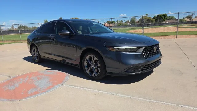 Used 2023 Gray Honda EX image 1