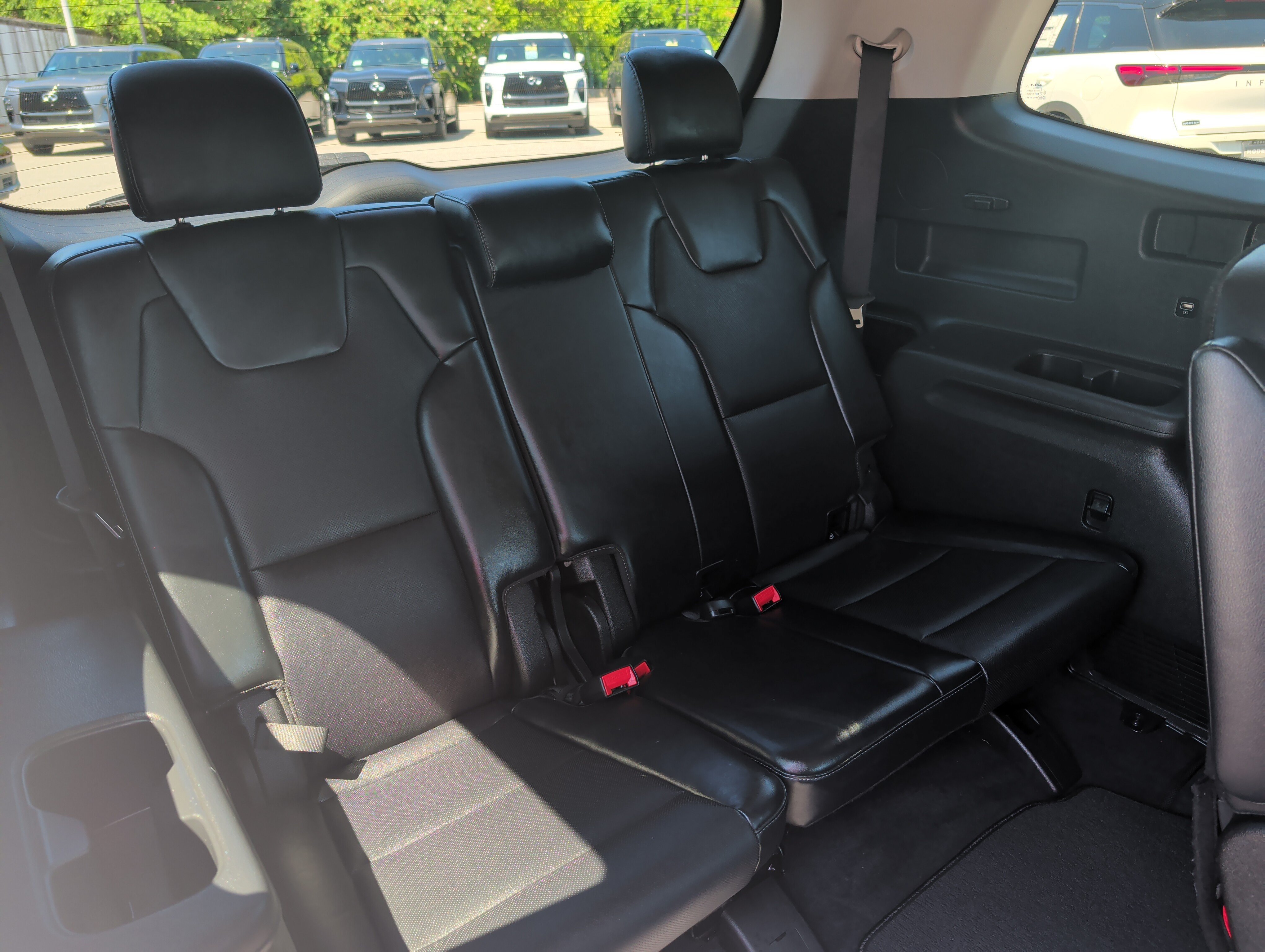 Used 2022 Wolf Gray Kia EX image 14