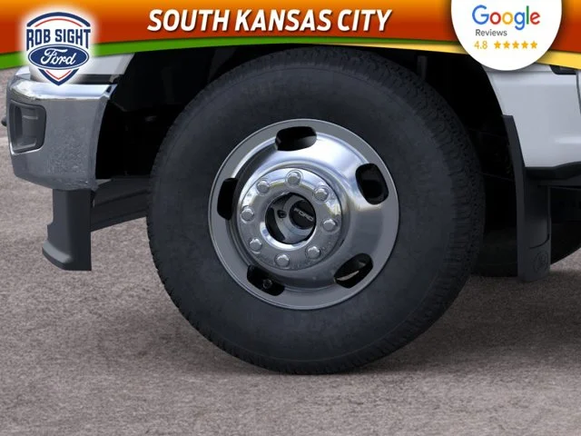New 2026 Oxford White Ford F-350® XLT image 19