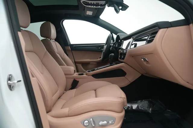 Certified Used 2026  Porsche  image 23