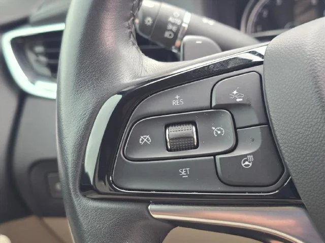 Used 2024 White Frost Tricoat Buick Essence image 30