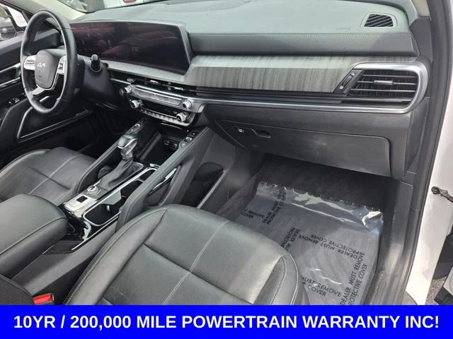 Used 2024 White Pearl Kia SX image 18