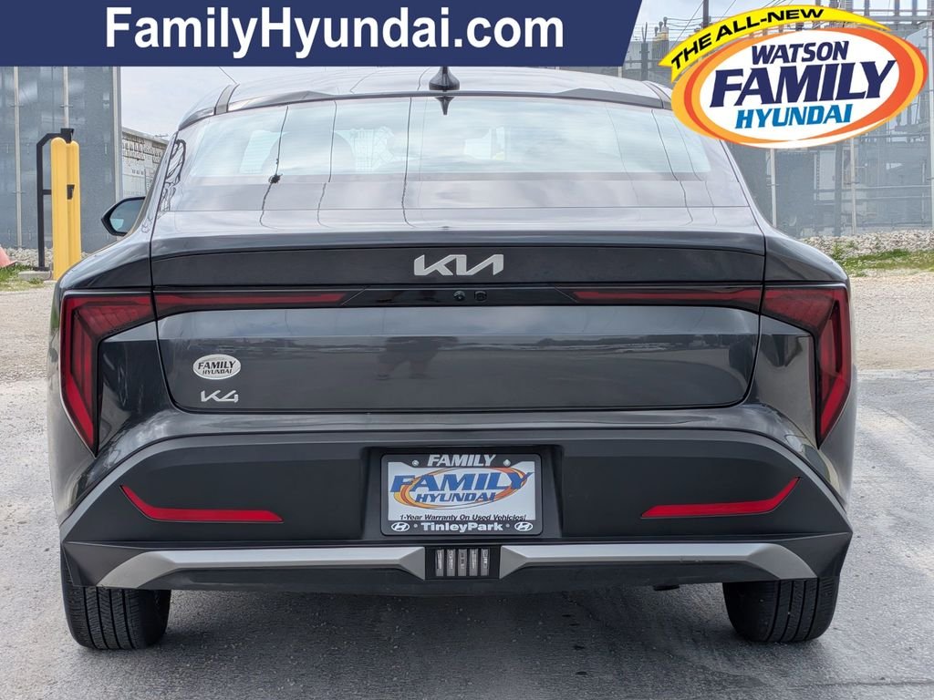 Used 2025 Gray Kia LXS image 4