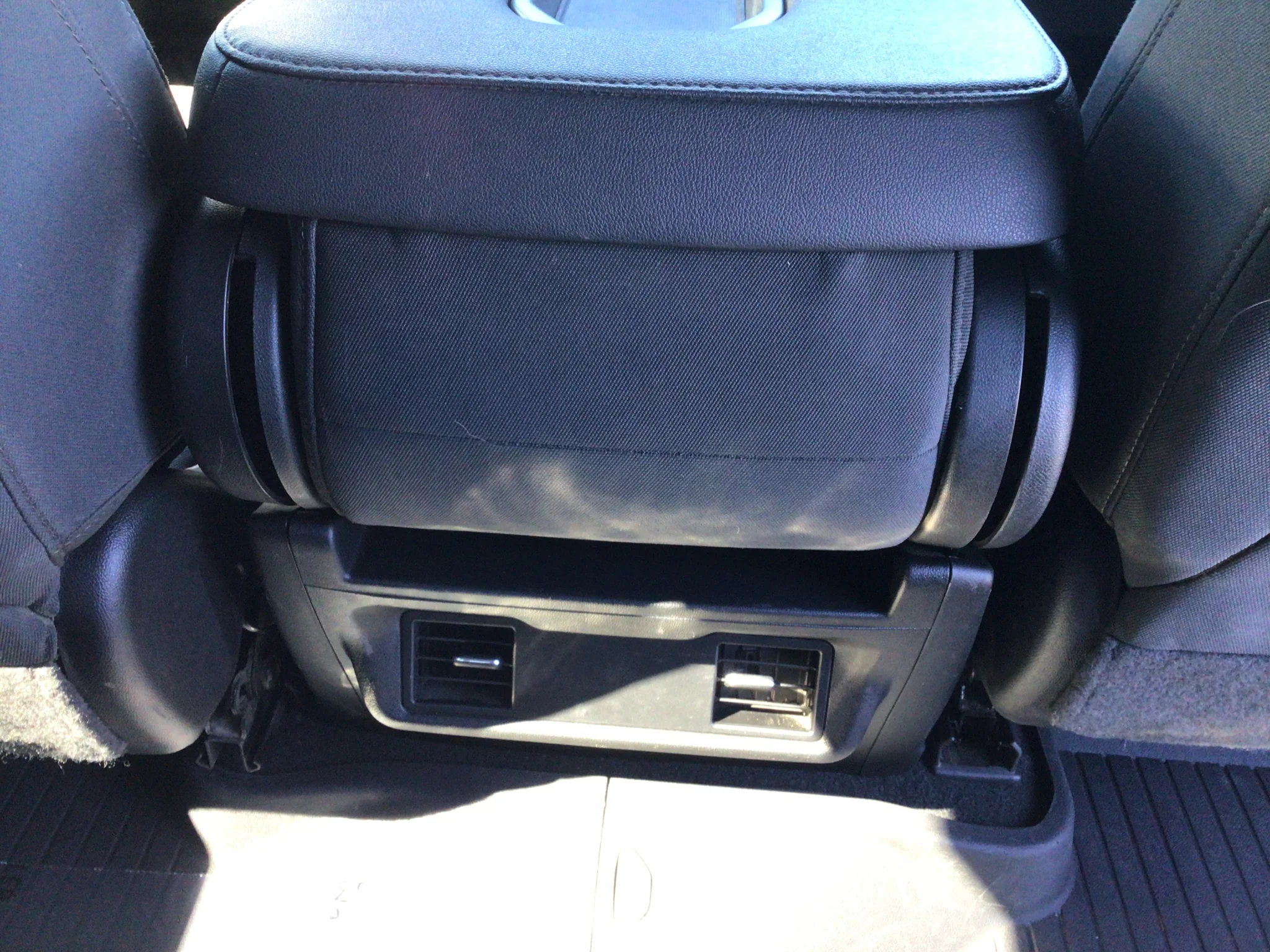 Used 2022 SUMMIT WHITE Chevrolet LT image 18