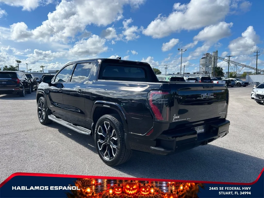 Used 2025 Onyx Black GMC Extended Range Denali image 7