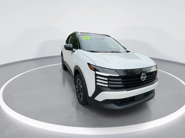 Used 2025 White Nissan SR image 2