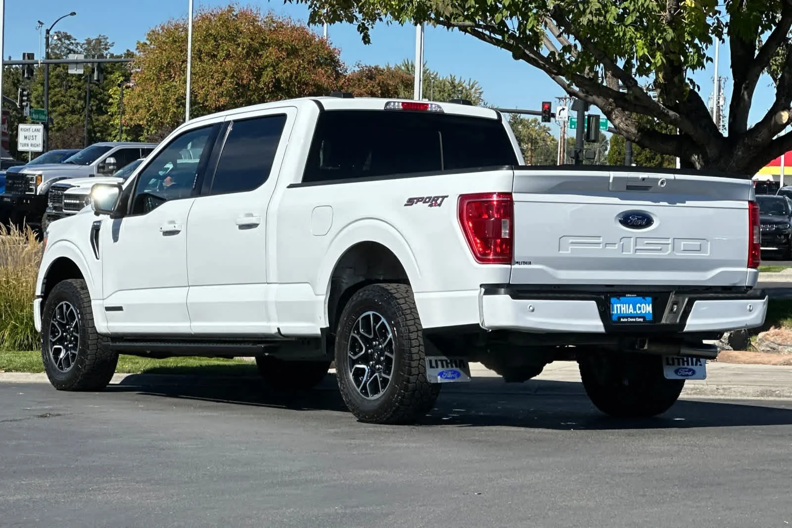 Used 2023 Oxford White Ford XLT image 6