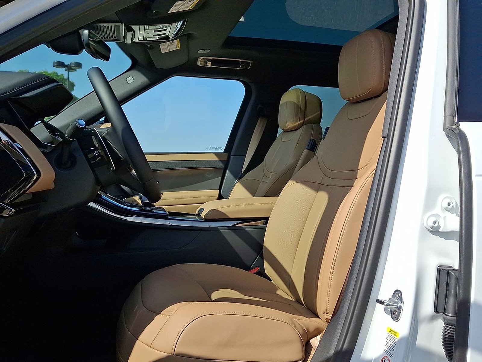 New 2026 Fuji White Land Rover P360 SE image 20