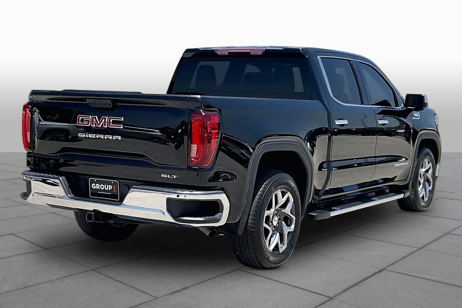 Used 2023 Onyx Black GMC SLT image 13