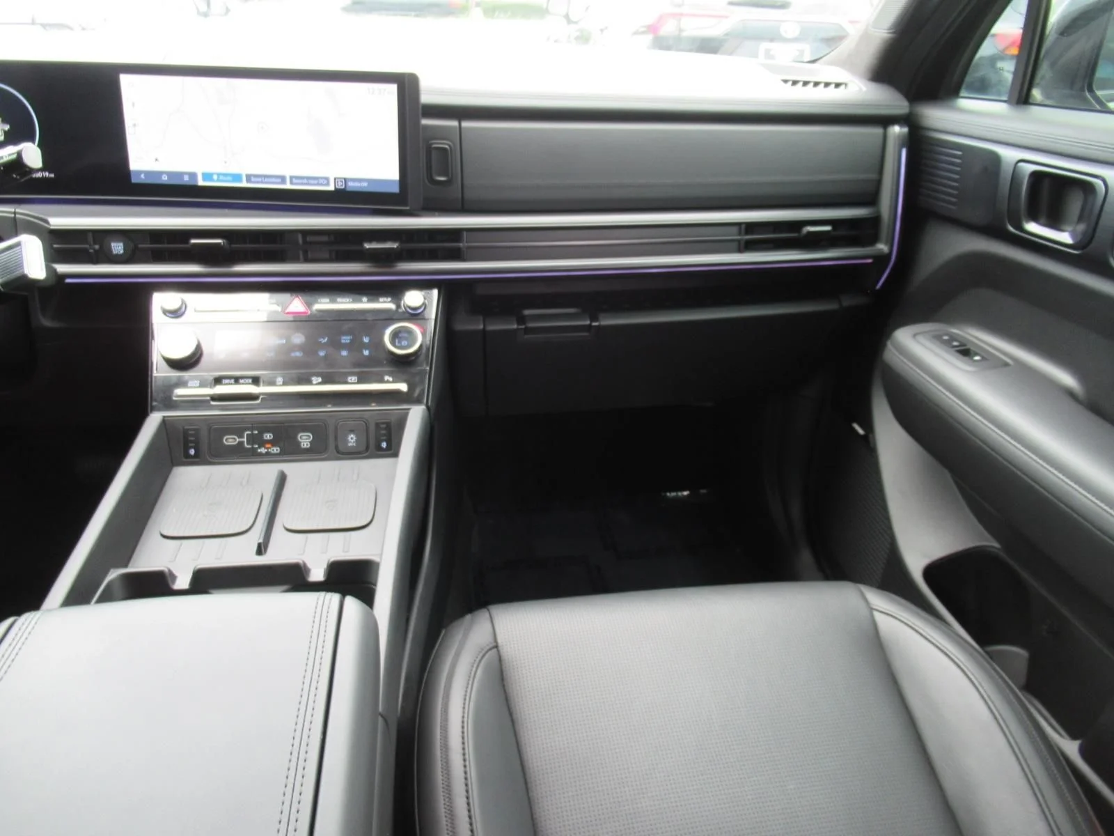 Used 2024 Black Hyundai Calligraphy image 14