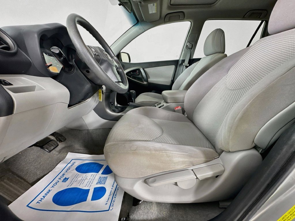 Used 2011 Classic Silver Metallic Toyota Base image 23