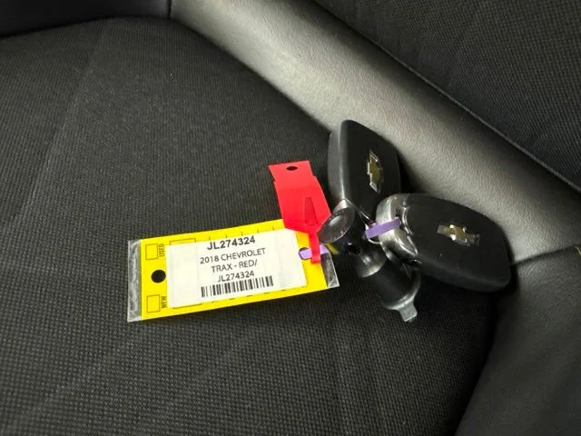 Used 2018 Red Chevrolet LT image 27