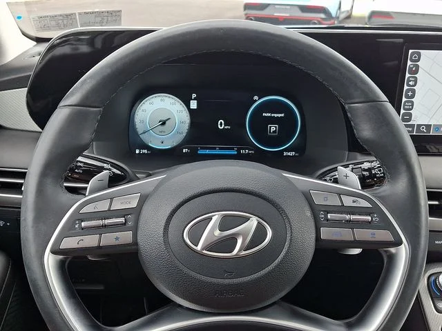 Used 2024 Silver Hyundai SEL image 25