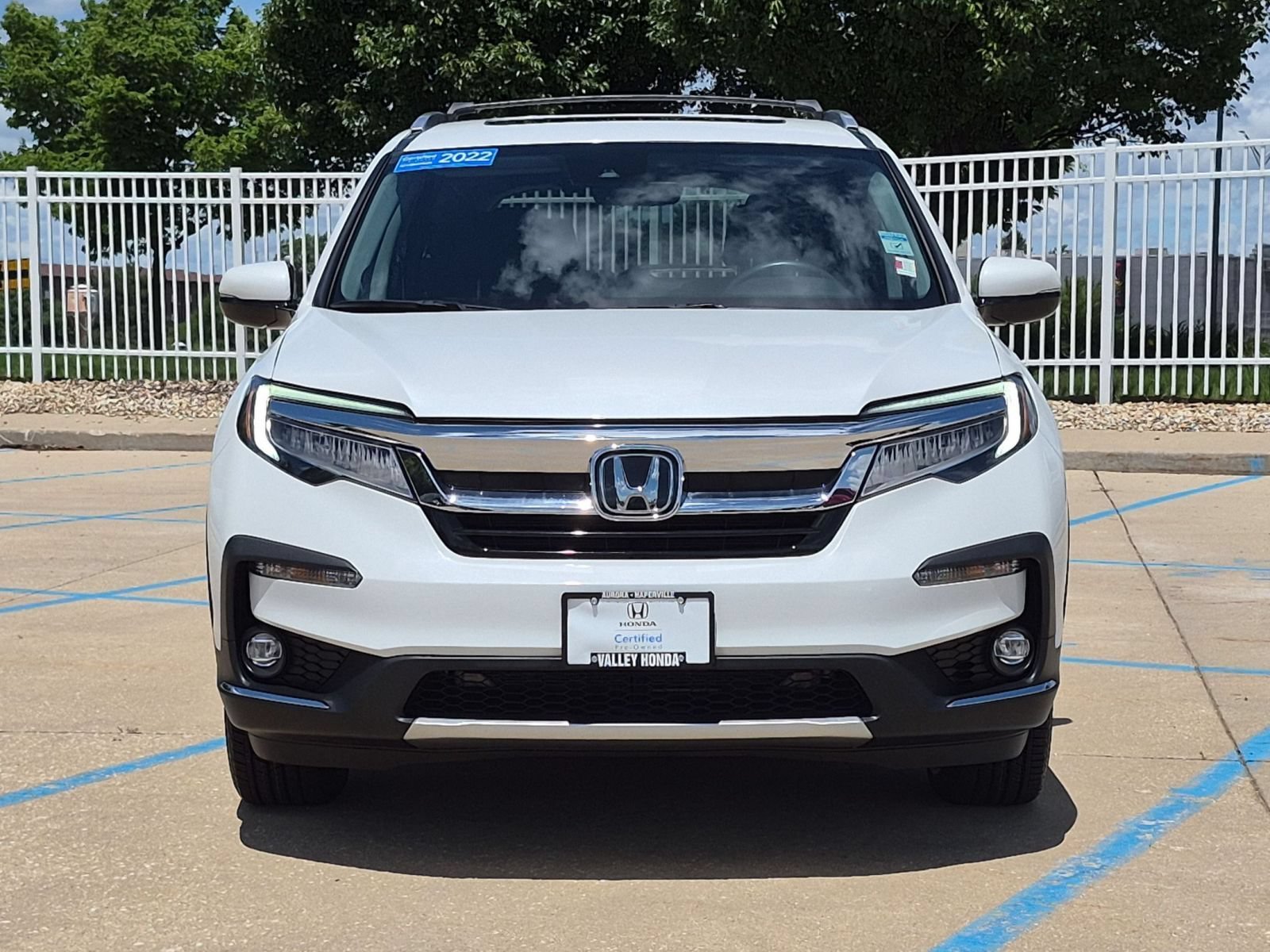 Used 2022 White Honda Touring 7-Passenger image 3