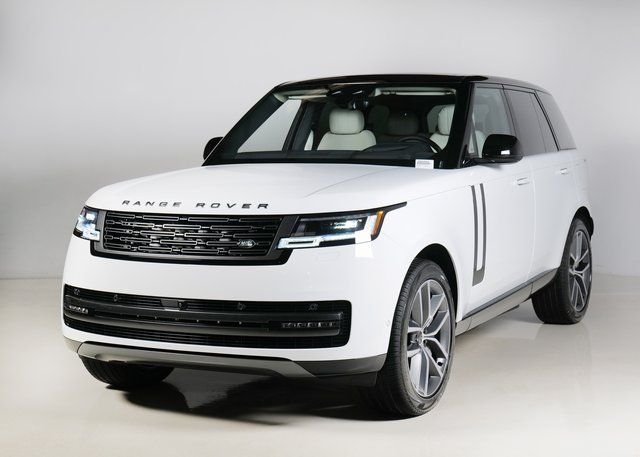 New 2026 Fuji White Land Rover SE image 1