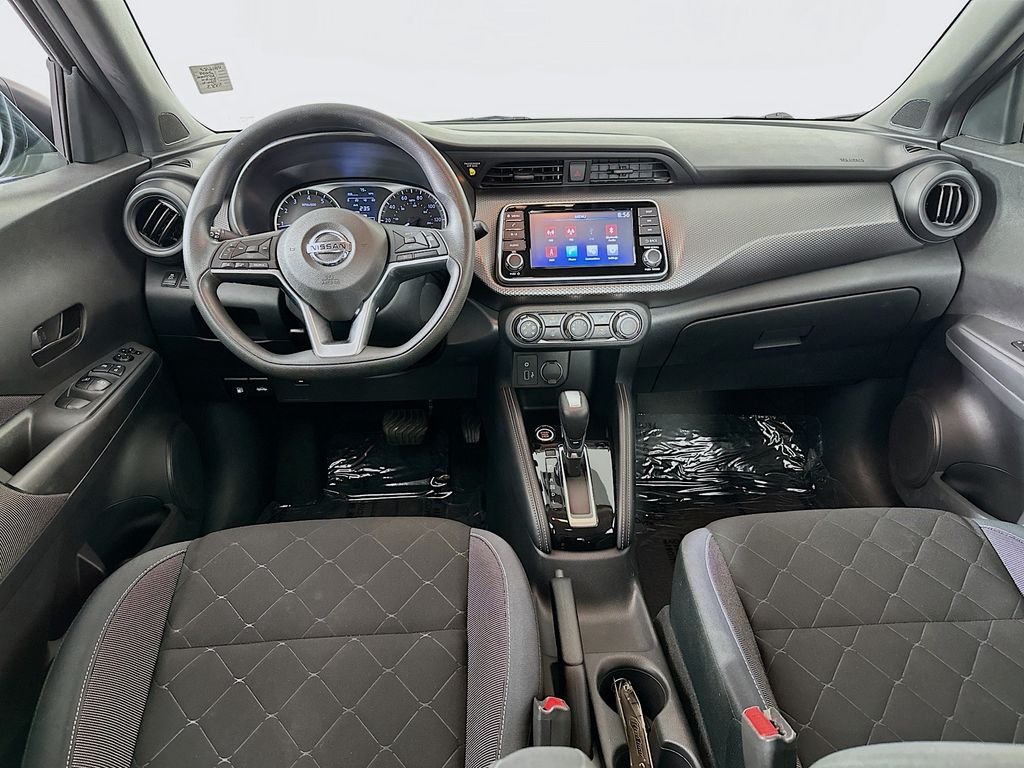 Used 2019 Super Black Nissan S image 21