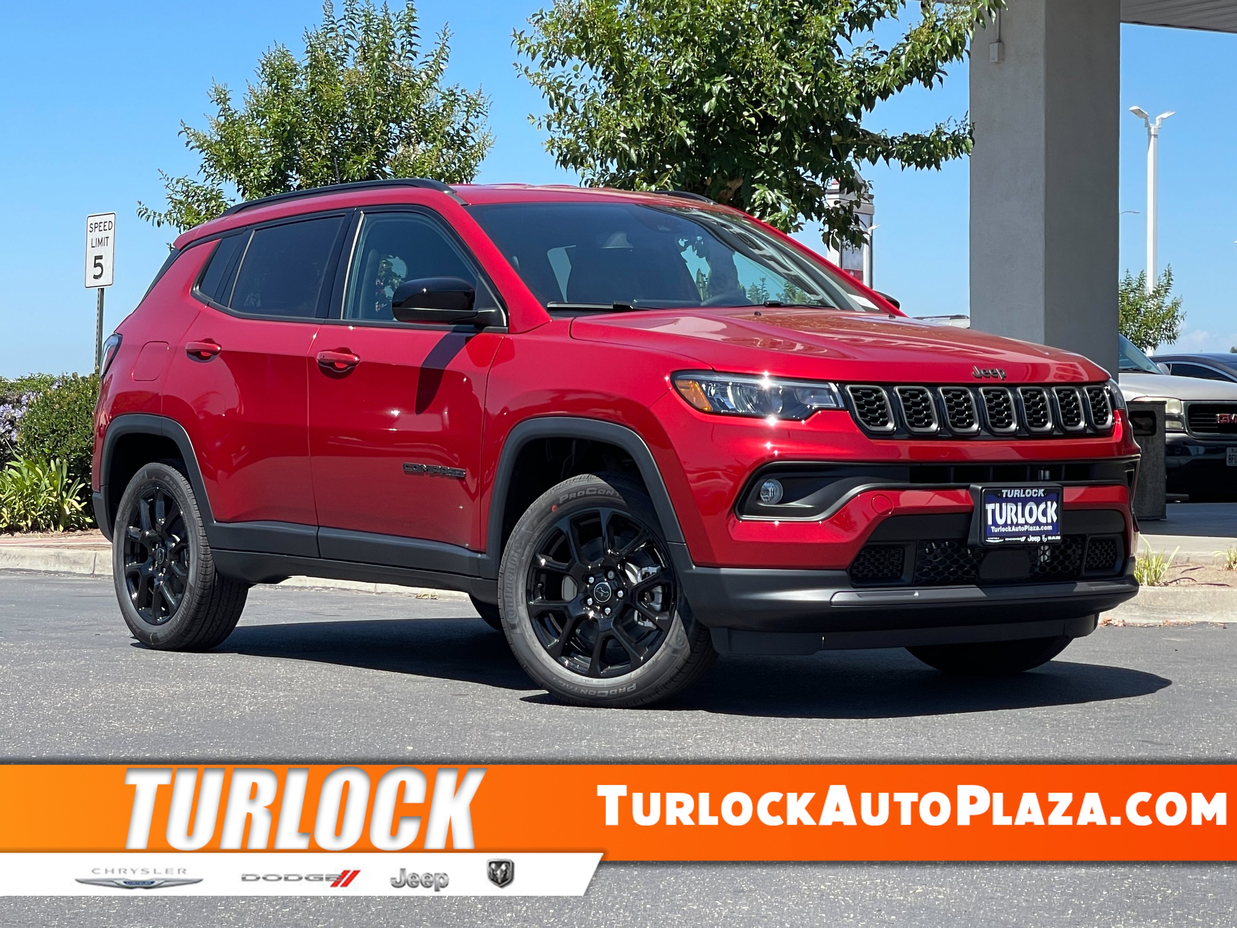 New 2026 Red Hot Pearl-Coat Exterior Paint Jeep Latitude Altitude image 1