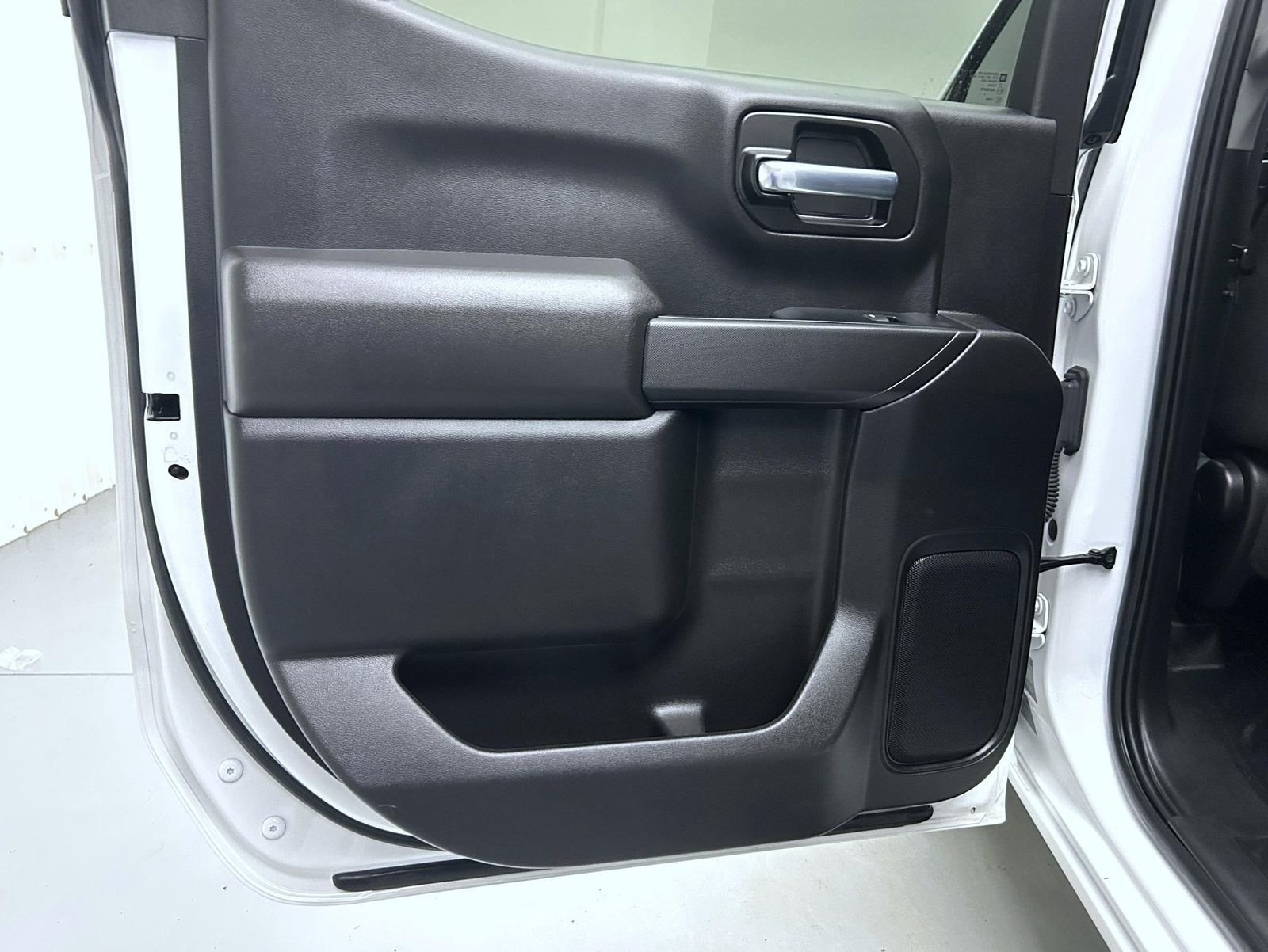 Used 2023 White Chevrolet WT image 20