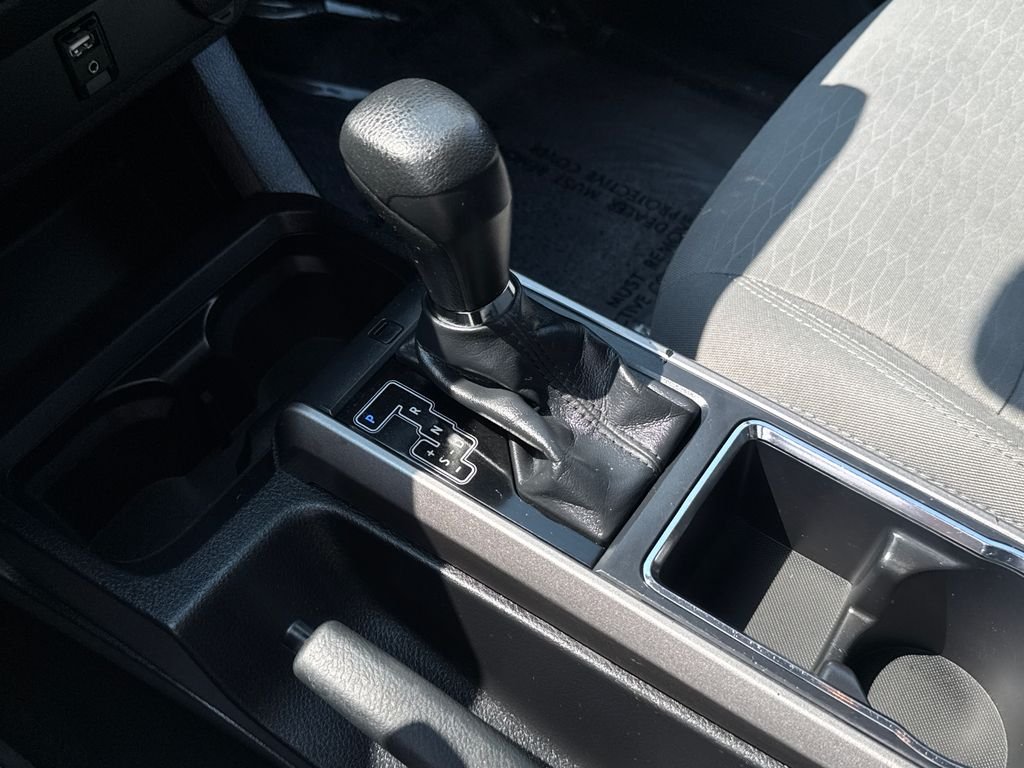 Used 2018 Black Toyota SR5 image 27