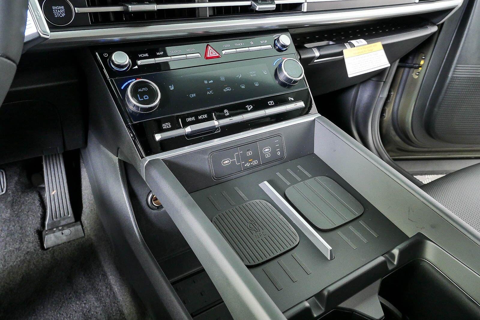 New 2026 Rockwood Green Hyundai SEL FWD image 16
