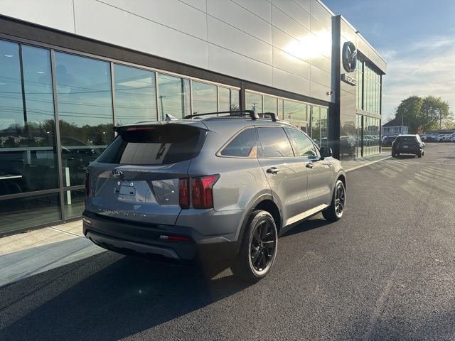 Used 2021 Everlasting Silver Kia S image 3