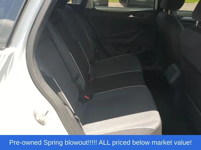 Used 2025 White Volkswagen 1.5T Sport image 40