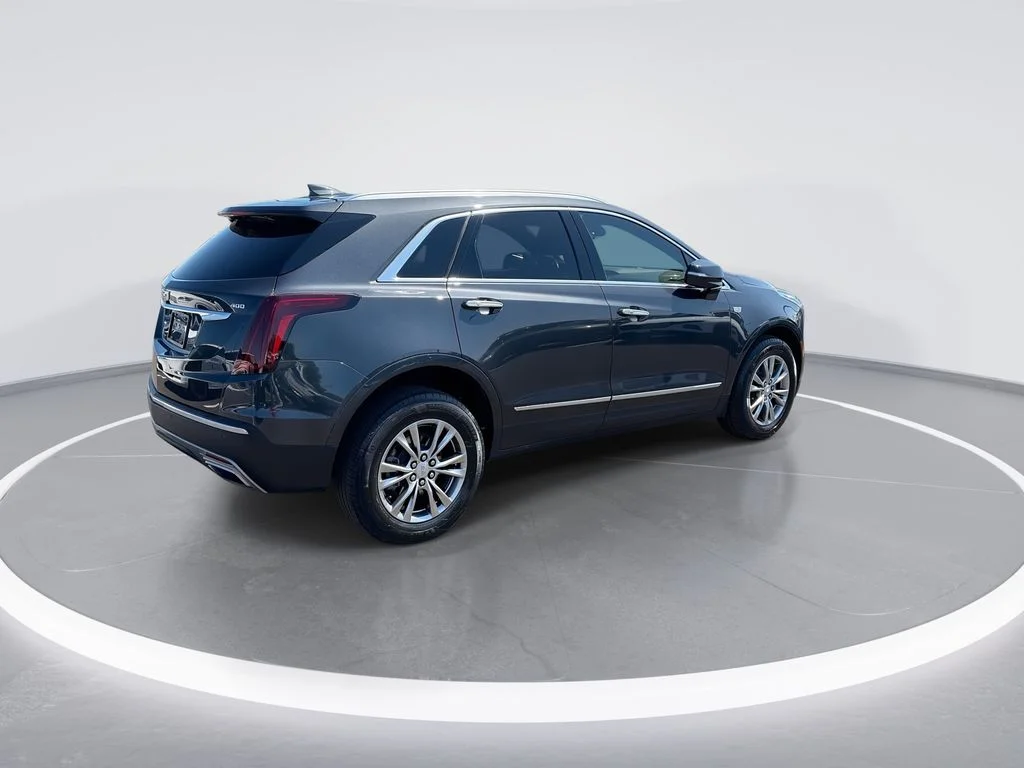 Used 2023 Green Cadillac Premium Luxury image 8